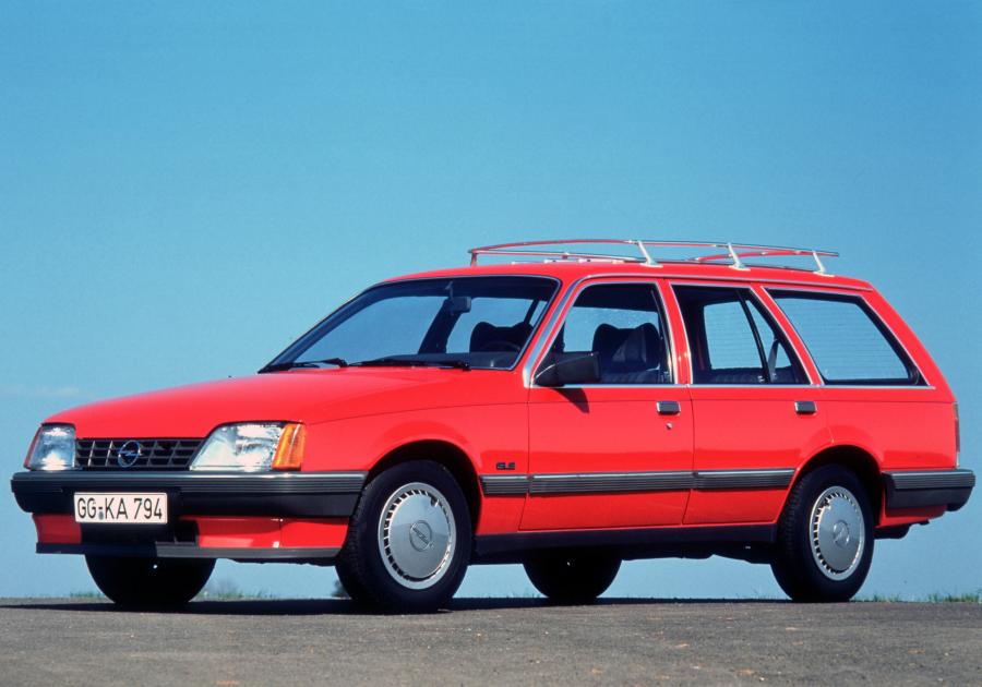  Opel Rekord Caravan 1982 года  (фото 5 из 5)